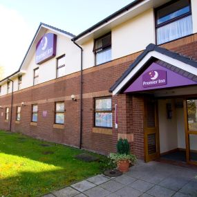 Premier Inn Liverpool (Tarbock) exterior