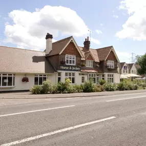 Premier Inn Dunstable South A5 hotel exterior