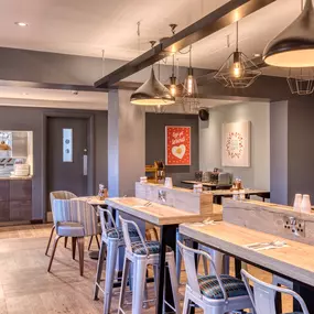 Premier Inn Chelmsford (Boreham) breakfast room