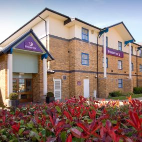 Premier Inn Wolverhampton North hotel exterior