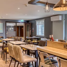 Premier Inn Waltham Abbey hotel restaurant