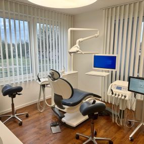 Bild von Dr. Dr. Jörg Rinneburger - Dental- & Ästhetikzentrum RIVAMED