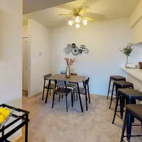 Dining area at Castle Pointe Apartments in Lansing, MI