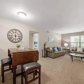 Dining area at Burwick Farms Apartment Homes at Howell, MI