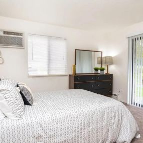 Bedroom in Grand Rapids apartment