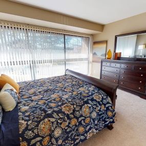 Bedroom in Fairlane East apartments