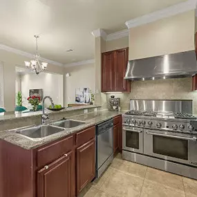 Bild von Cypress at Stone Oak Apartments & Townhomes