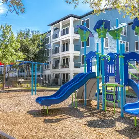 Bild von Cypress at Stone Oak Apartments & Townhomes