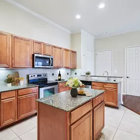 Bild von Cypress at Stone Oak Apartments & Townhomes
