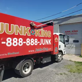 Exterior Junk King Syracuse office