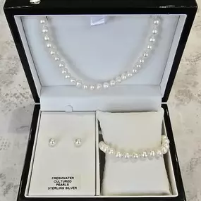 ???????????????????? & ???????????????? ???????????????? ????????????????????????'???? ????????????! ????
????Save $30 when you spend $200
????Save $50 when you spend $300
????Save $100 when you spend $500 or more