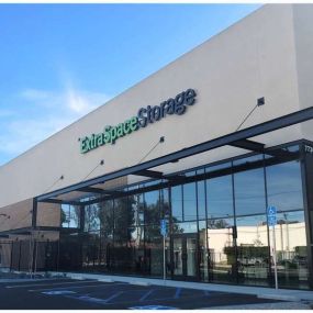 Beauty Image - Extra Space Storage at 7736 Haskell Ave, Van Nuys, CA 91406