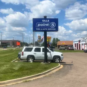 Bild von Gills Point S Tire & Auto Service