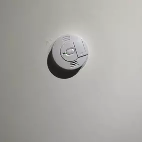 On our first smoke detector service call of 2025, our client was dealing with frequent and annoying tripping of their current smoke alarm system. Quick as a flash, we were on site in under an hour ready to solve their problems. Using are trusted Kiddie smoke detectors, we removed the old system and