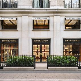 Bild von Bottega Veneta Paris Avenue Montaigne