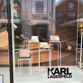 Bild von KARL LAGERFELD Outlet