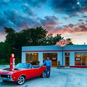 Front view of Digital Strike - Targeted Marketing office with vintage car and president Chris Westmeyer