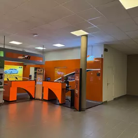 SIXT | Location voiture Tarbes Lourdes aéroport