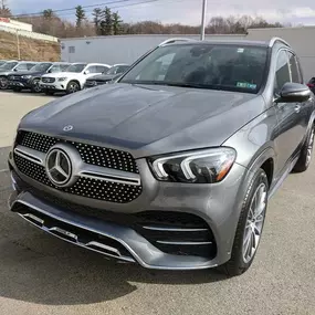 2021 Mercedes-Benz GLE 350 in Selenite Grey.