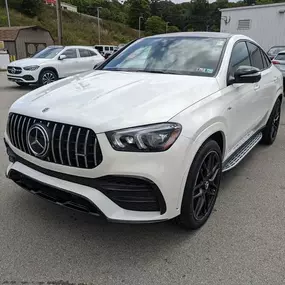 2021 Mercedes-Benz AMG GLE 53 in designo® Diamond White.