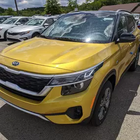 2021 Kia Seltos S IVT AWD in Starbright Yellow with Black Roof.