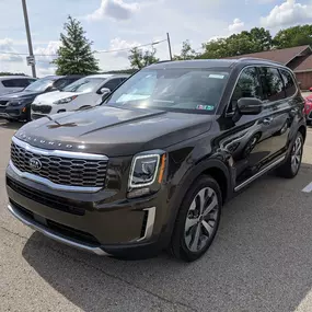 2021 Kia Telluride S AWD in Dark Moss(Green).