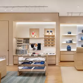 Bild von Louis Vuitton McLean Tysons Corner Bloomingdale's