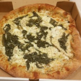Spinach and Mozzarella Pizza