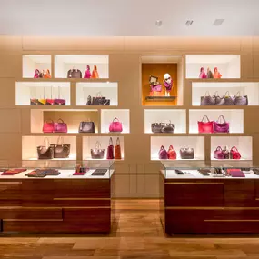 Bild von Louis Vuitton Atlanta Saks Phipps Plaza