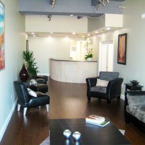 The Selem Center offers patients a private, safe and discreet environment for their procedures, performing most procedures in-office. Working to make your visit as comfortable as possible, our patients will experience a relaxing space before, during, and after their treatment.