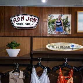 Bild von Ron Jon Surf Shop - Barefoot Landing