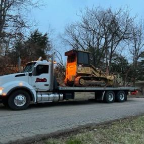 We will answer your towing call 24/7!