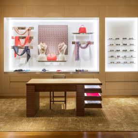 Bild von Louis Vuitton Cleveland Saks