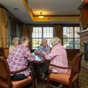 Oak Park Senior Living offers a range of activities and amenities for a fulfilling senior living experience. Discover a community where you can thrive.
