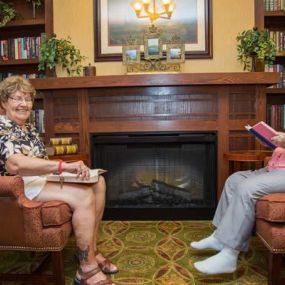 Connect, relax, and thrive at Inver Glen Senior Living. Located in the heart of Inver Grove Heights, we offer the best in senior living amenities and care.