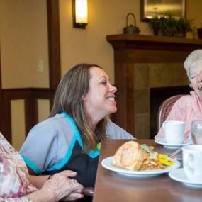 Feel at home and well-cared for at Inver Glen Senior Living. Located in Inver Grove Heights, MN, our community is designed to offer seniors a life of ease and enjoyment.
