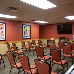 Select Senior Living of Coon Rapid, MN Cozy Gathering Space.