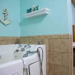 Select Senior Living of Coon Rapid, MN Personalized Bathroom.