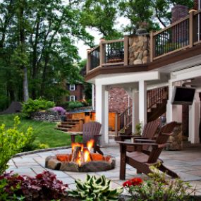 Raleigh deck with covered patio & fire pit.