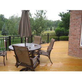 New deck with Westbury aluminum railing.