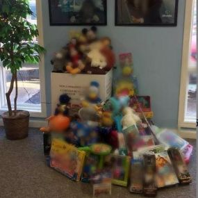 Our Allstate agency takes great pride in assisting others in the community, and that’s why we are proud to show our support for Toys for Tots.