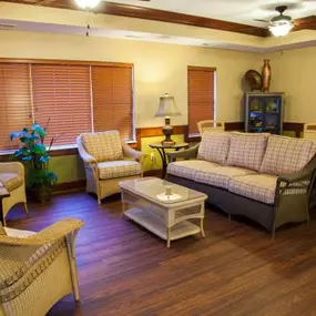 Feel at home and well-cared for at Shoreview Senior Living. Located in Shoreview, MN, our community is designed to offer seniors a life of ease and enjoyment.