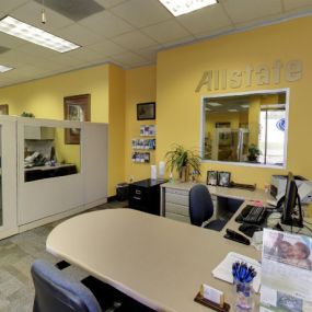 Bild von Laura Harris: Allstate Insurance