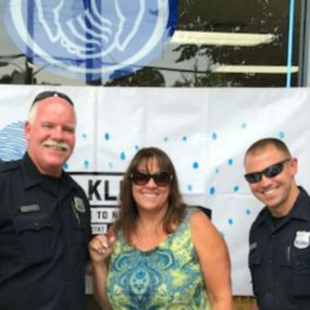 In August 2017, our Allstate agency to proud to participate in our local street fair and promote “X the Text”. I’m glad we could have these 2 officers show their support for this program.