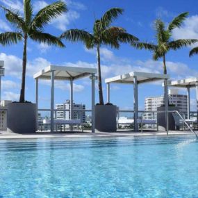 Boulan South Beach -  Rooftop Pool & Cabanas
