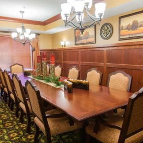 Feel at home and well-cared for at Lilydale Senior Living. Situated in Lilydale, our community is designed to offer seniors a life of ease and enjoyment.