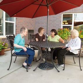 Lilydale Senior Living offers a blend of comfort, care, and community. Located in Lilydale, we provide a serene and nurturing environment for seniors.