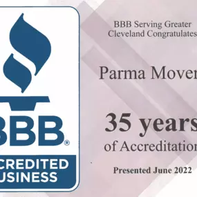 Commercial Moving
The Parma Movers specializes in commercial moving services designed to streamline your business's transition. Our experienced team can customize a plan to meet your specific needs, managing moves of all sizes. From packing and transportation to storage and asset management, we ensure the safe relocation of your equipment and records. We offer temporary storage and space planning assistance to minimize downtime. Whether local or long-distance, our commercial moving services are 