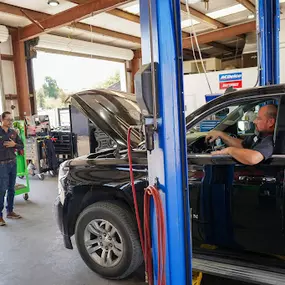 Bild von Crawford's Auto Repair