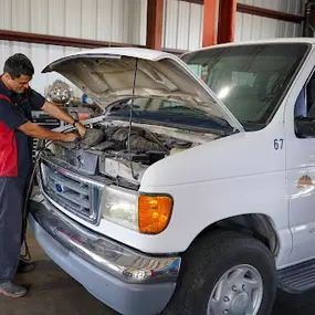 Bild von Crawford's Auto Repair
